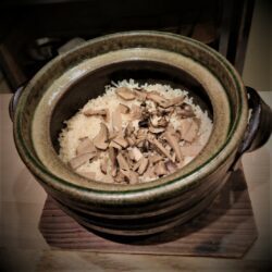 ブータン松茸だらけご飯